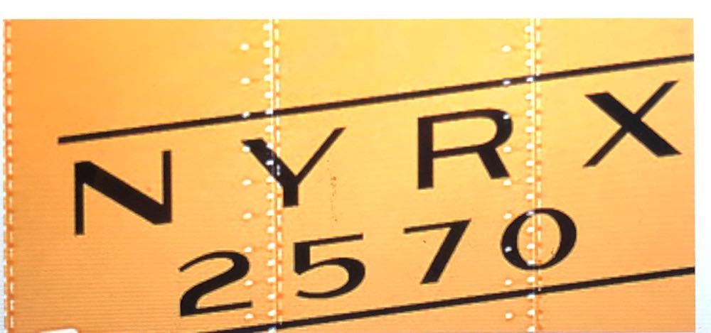 Lionel 6 27355 New York Central Steele Sided Reefer Car #2570 O Scale #L-162 - Lionel model trains collectible [Barcode 023922273550] - Main Image 3