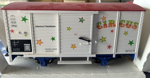 Micro Trains 036 00 030 Boxcar 50 Foot Steel Plug Door