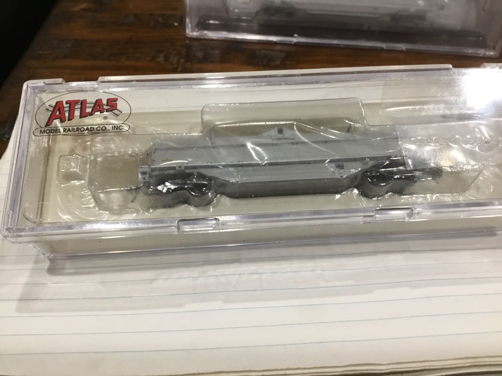 Hornby R4179 Br Crimson & Cream Coach Corridor 1st Gresley 61ft 6in E11018e Class