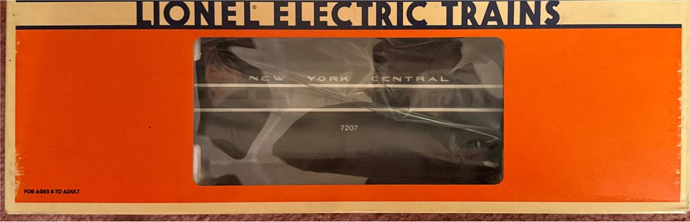 New York Central 20th Century Aluminum Dining Car 6-7207 - Lionel model trains collectible - Main Image 1