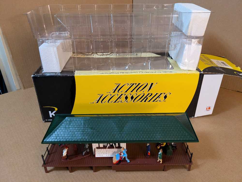 Lionel Christmas Electric O Gauge Model Train Accessories Roasted Chestnuts Retreat