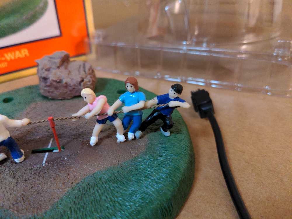 Tug-Of-War  model trains collectible [Barcode 023922007254] - Main Image 3