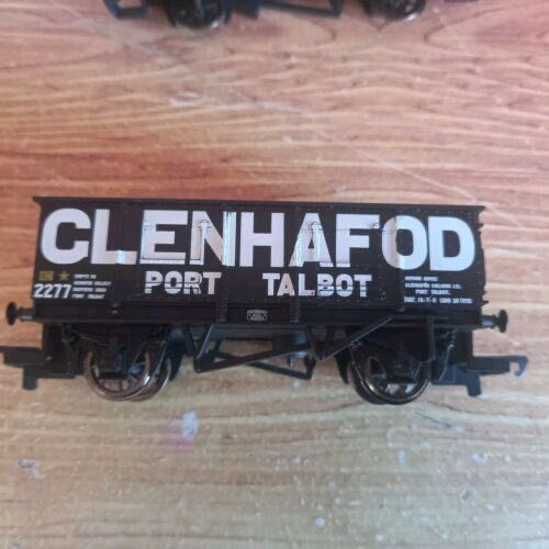 Ap Products 018-316 Black Premium Ek Seal Base With 2-7 8” Wiper 35’ X 3.66” X 0.5”