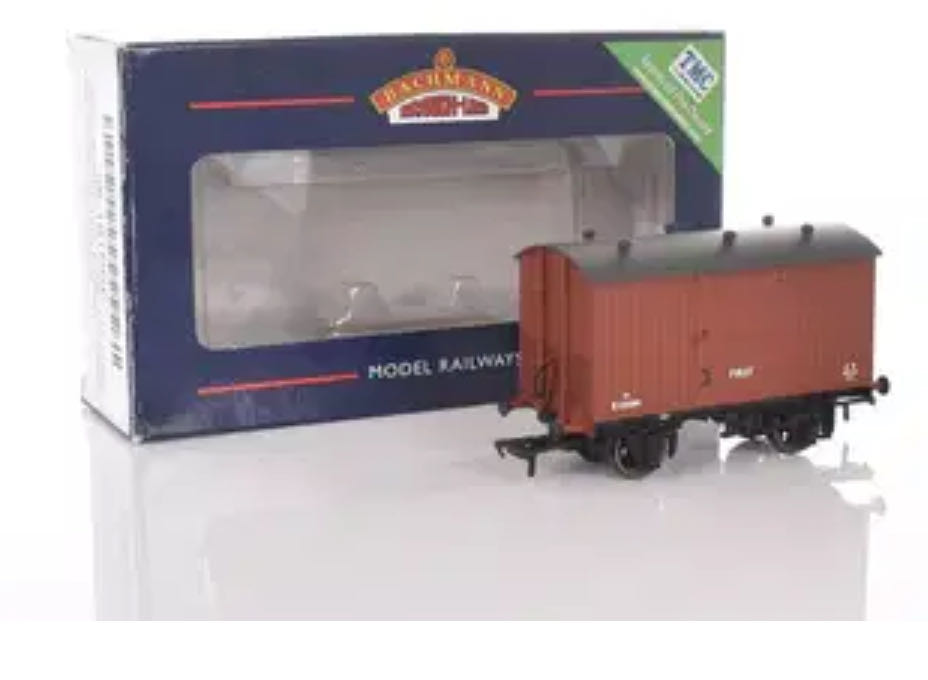 Bachmann 16 Ton Pressed End Door Steel Mineral Wagon No: B38751 Weathered Grey - Bachmann Branchline model trains collectible [Barcode 803393373771] - Main Image 2