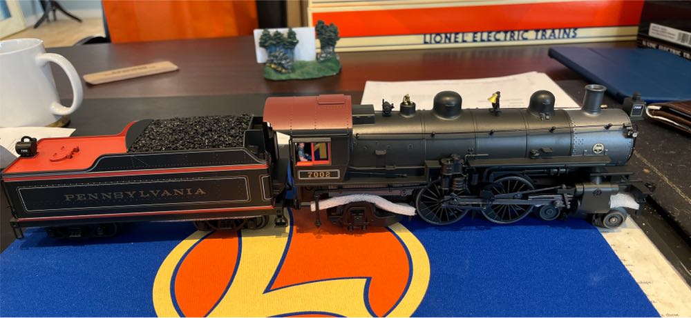 Pennsylvania Railroad Legacy A6 #7002 - Lionel model trains collectible [Barcode 023922076809] - Main Image 1