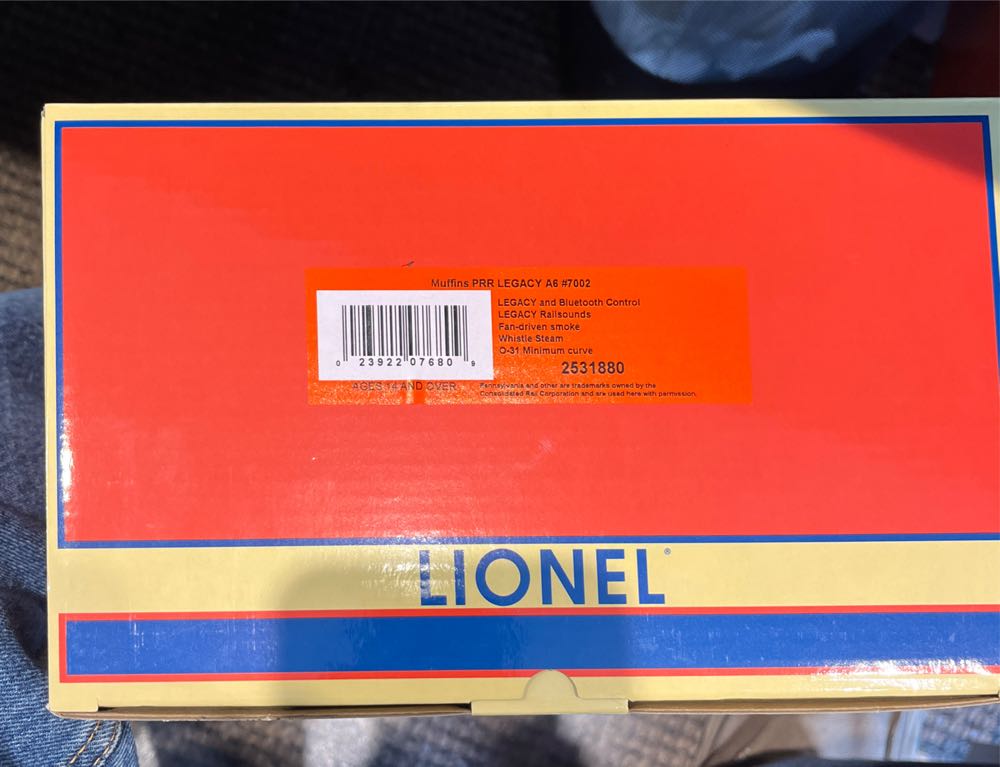 Pennsylvania Railroad Legacy A6 #7002 - Lionel model trains collectible [Barcode 023922076809] - Main Image 2