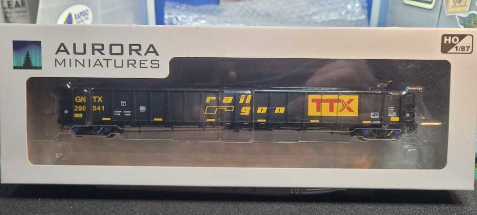 Sankey Scenics Rusted Enamel Signs - Pack 1