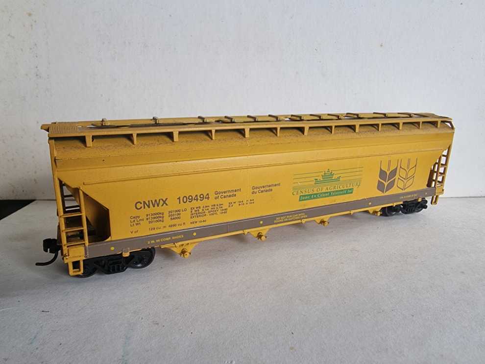 Brekina H0 19600  1:87 Ford Mustang Fastback ”bullit” Finished Fastback Met. No. 19600 1 87 Brn2234 Darkgreen Ready ”