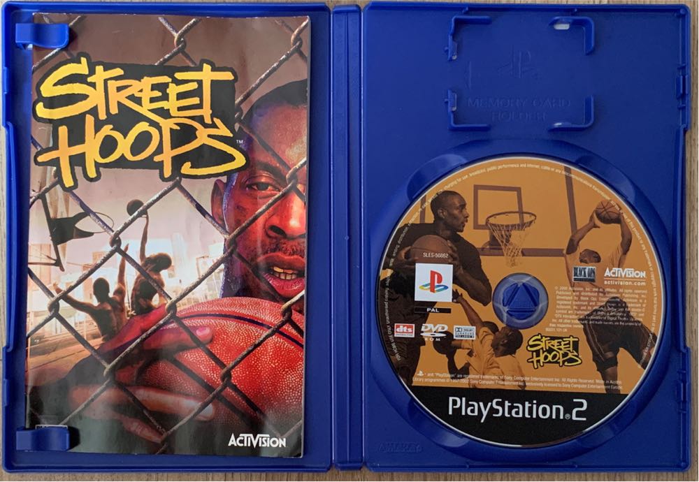 Street Hoops - Sony PlayStation 2 (PS2) video game collectible [Barcode 5030917016912] - Main Image 3