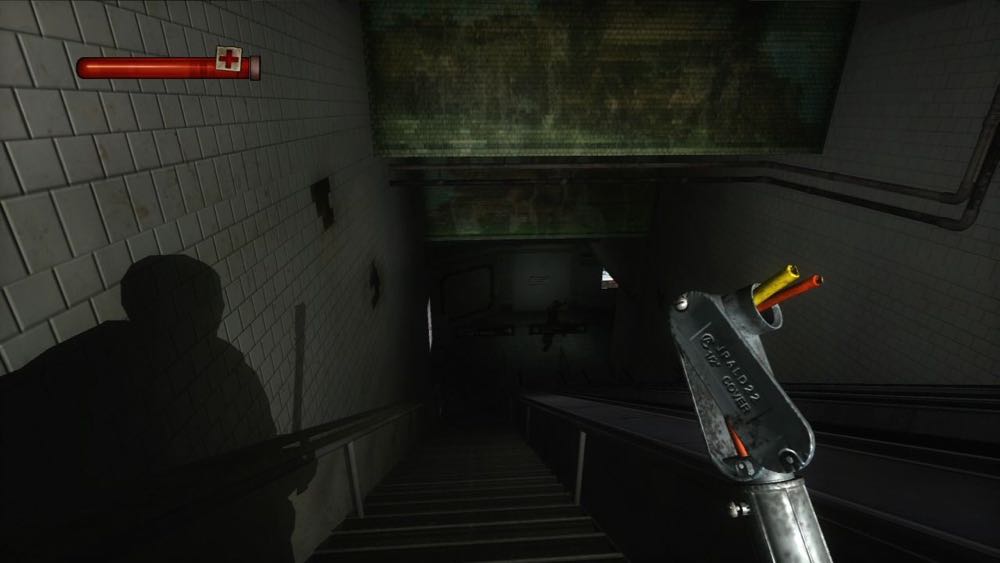 Condemned  Criminal Origins - PC (Sega - 1) video game collectible [Barcode 5060004767700] - Main Image 4