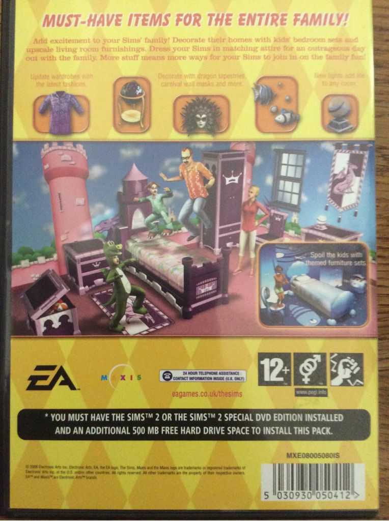 The Sims 2 Family Fun Stuff - PC ((EA) Electronic Arts - 1) video game collectible [Barcode 5030930050412] - Main Image 2