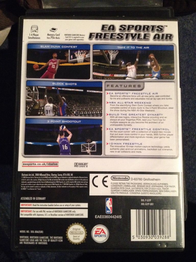 NBA Live 2005 - Nintendo GameCube ((EA) Electronic Arts - 4) video game collectible - Main Image 2