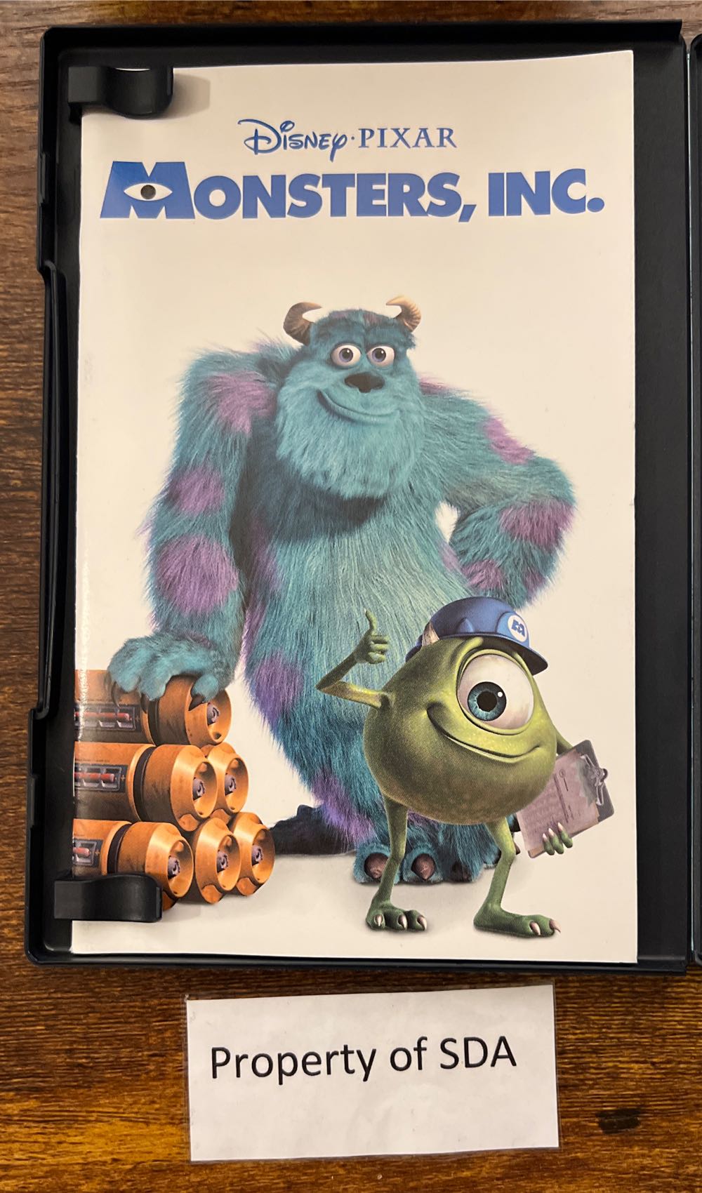 Monsters, Inc. - Sony PlayStation 2 (PS2) (Sony Computer Entertainement Europe - 1) video game collectible [Barcode 711719712329] - Main Image 3