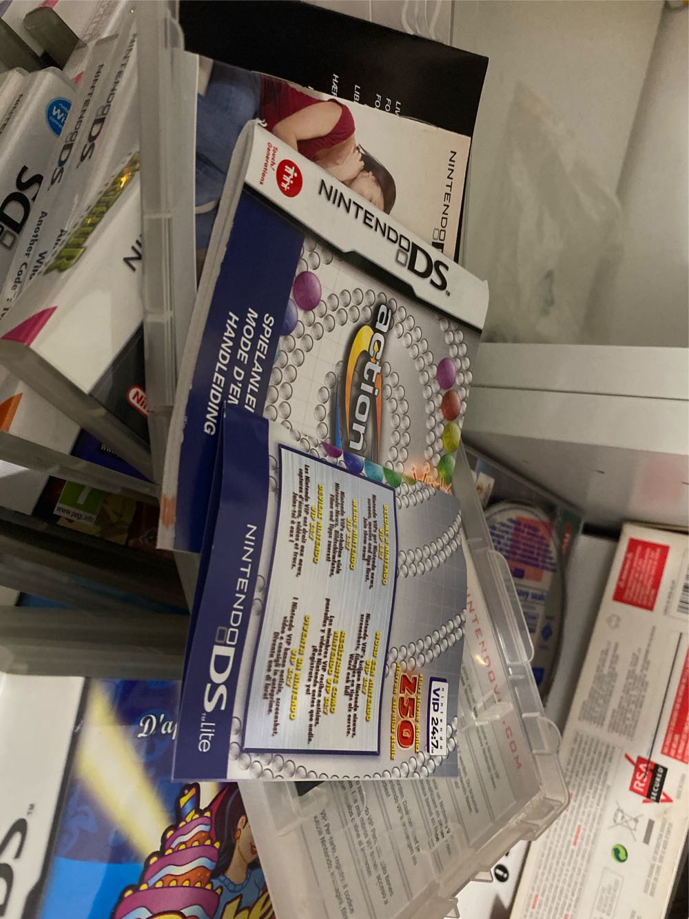 Actionloop - Nintendo DS (Nintendo - 1) video game collectible [Barcode 045496463274] - Main Image 3