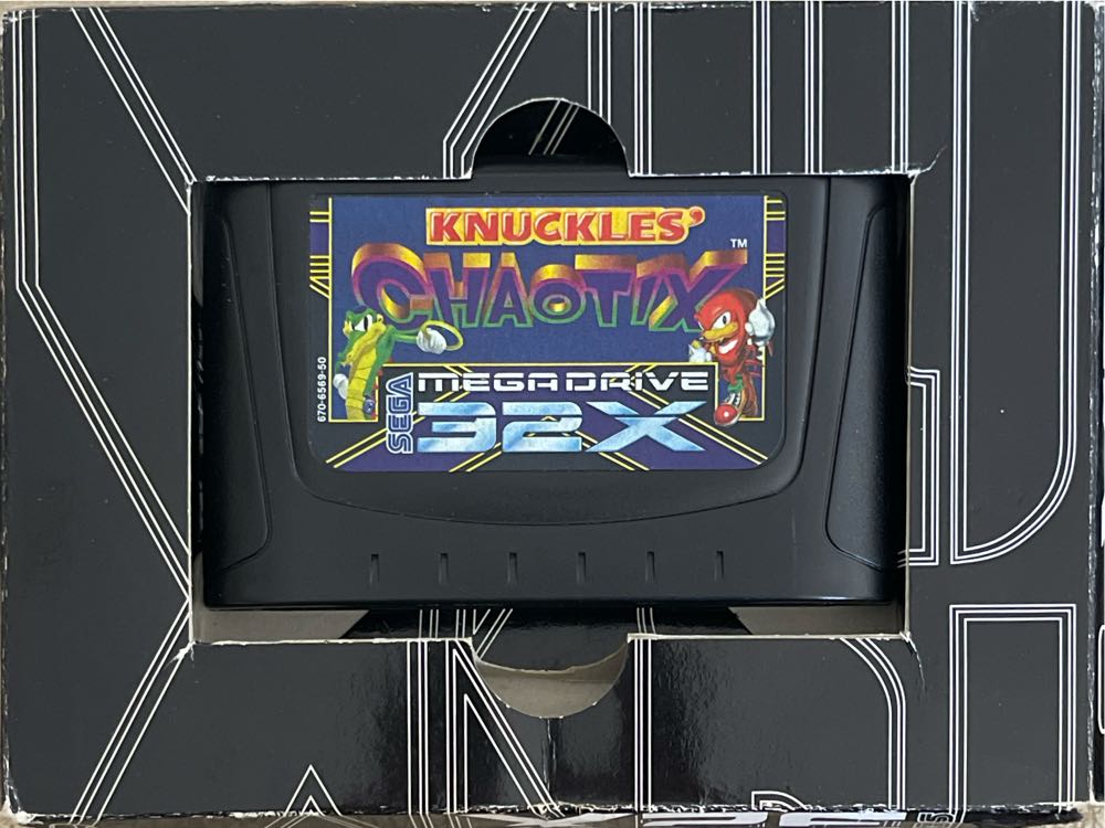 Knuckles Chaotix - Sega 32X (Sega - 2) video game collectible [Barcode 4974365845032] - Main Image 3