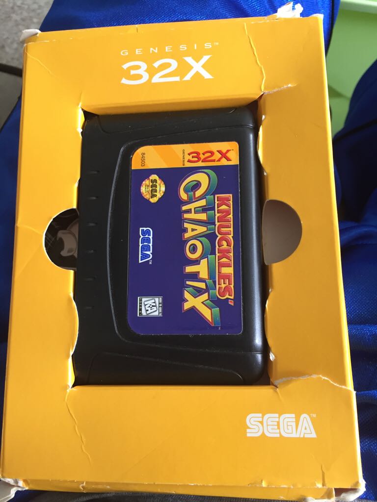 Knuckles Chaotix - Sega 32X (Sega) video game collectible - Main Image 2