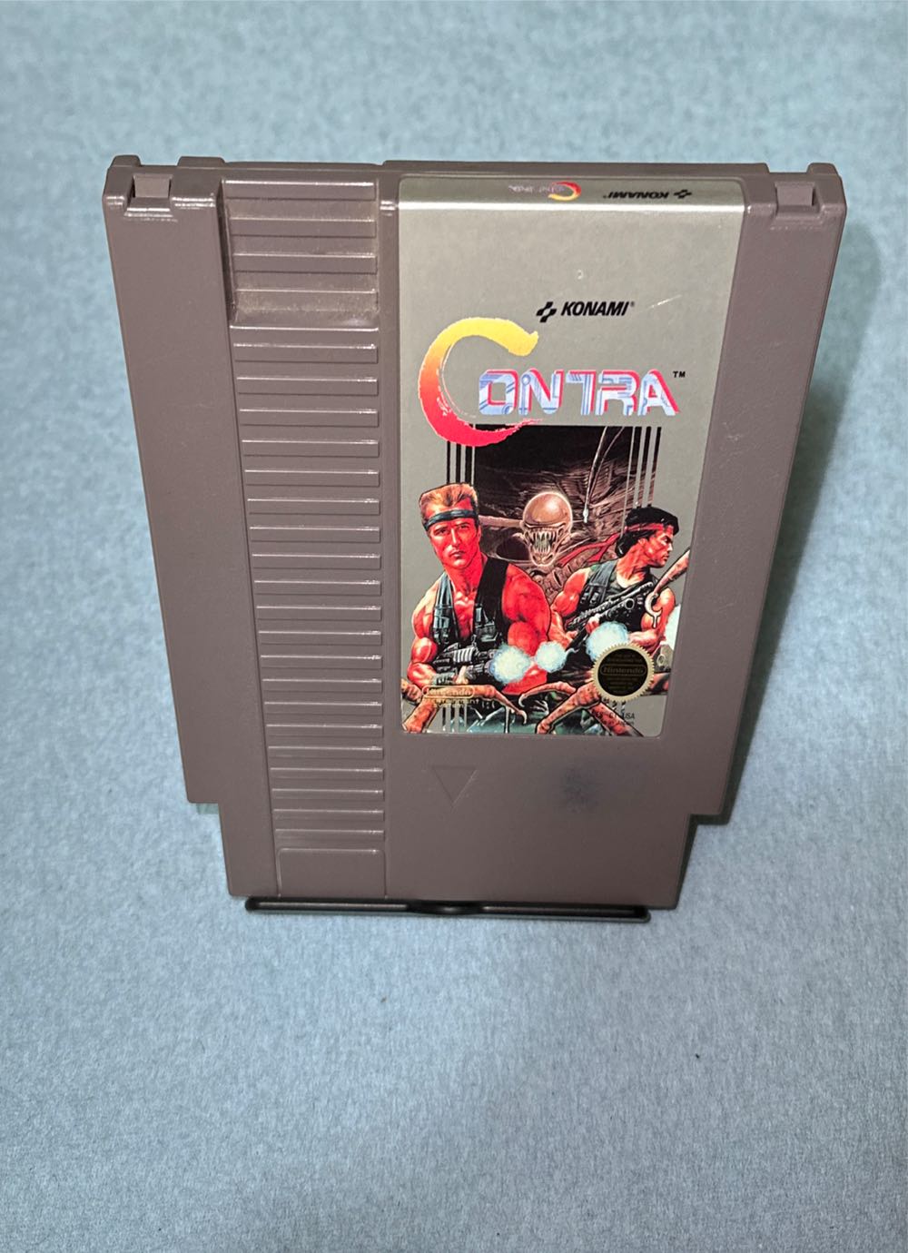 Contra - Nintendo Entertainment System (NES) video game collectible - Main Image 3