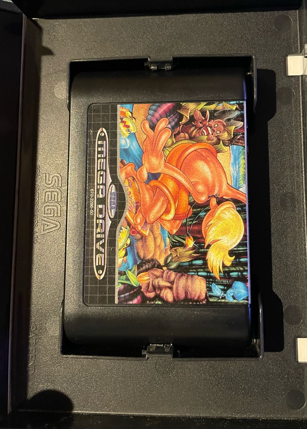 Greendog The Beached Surfer Dude! - Sega Mega Drive (Só com Caixa - 1) video game collectible [Barcode 010086000078] - Main Image 3