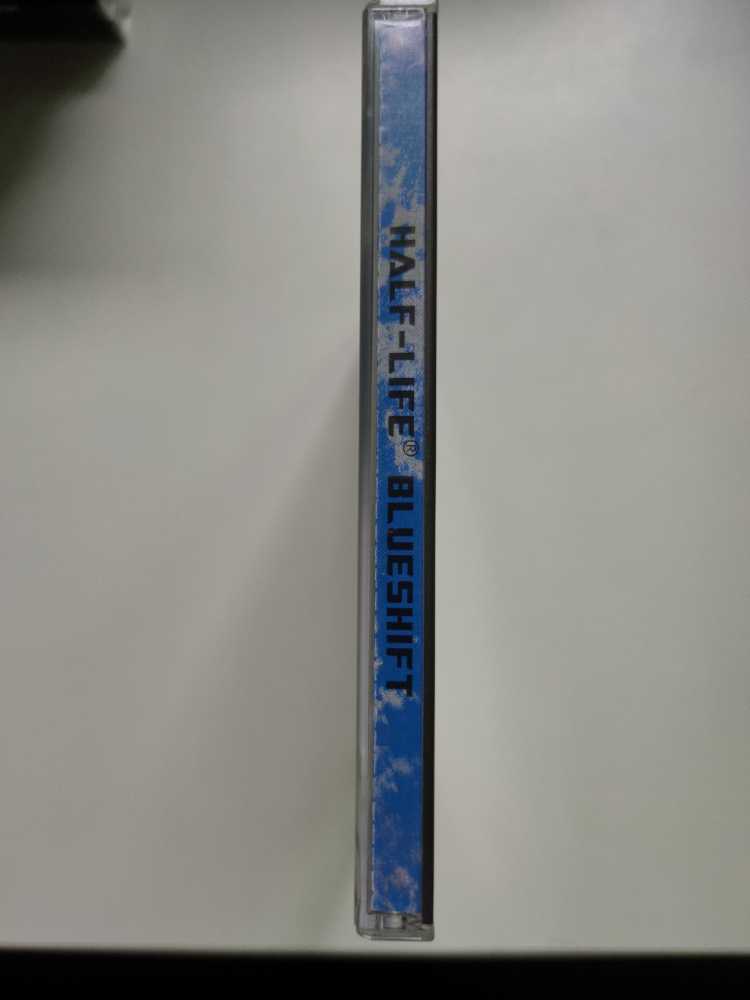 Half-Life: Blue Shift - PC (Valve - 1) video game collectible [Barcode 3348542132726] - Main Image 3