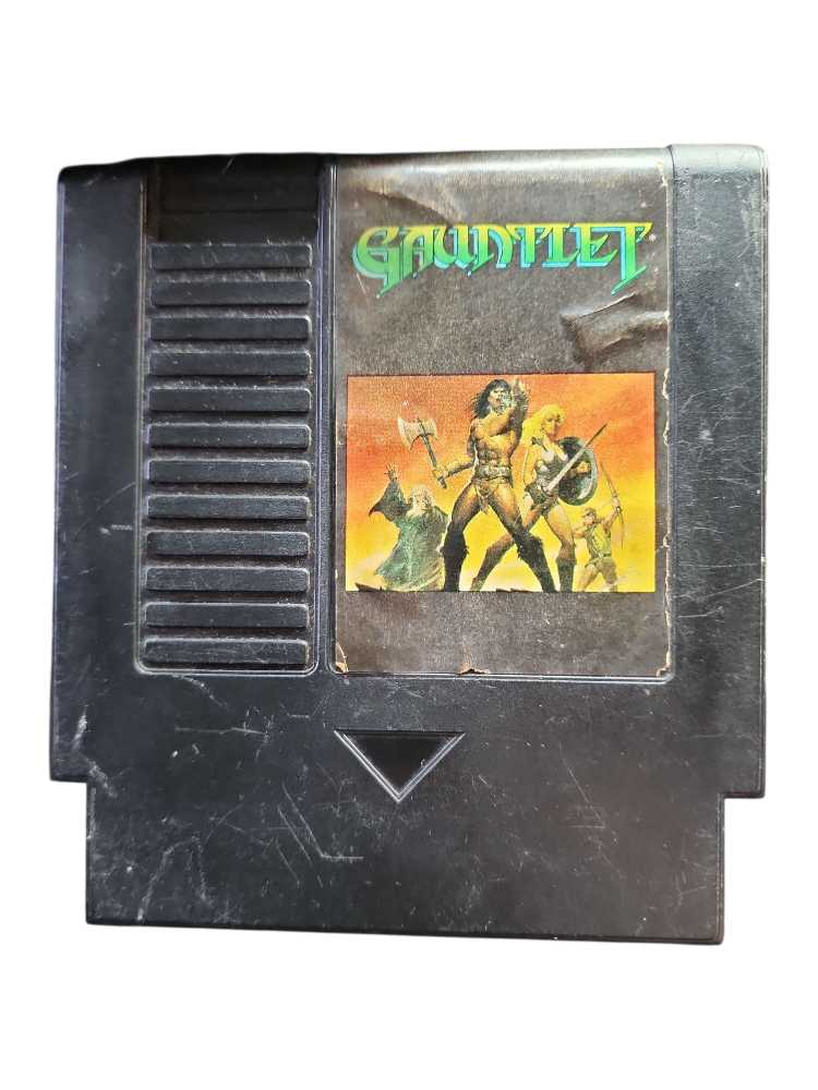 Gauntlet - Nintendo Entertainment System (NES) video game collectible - Main Image 2
