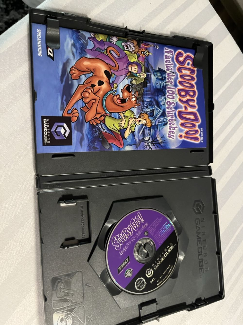 Scooby-Doo! Nacht der 100 Schrecken - Nintendo GameCube video game collectible [Barcode 4005209039789] - Main Image 2