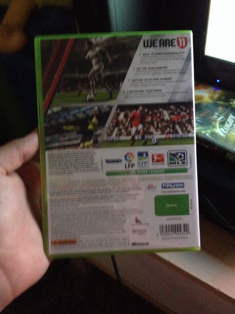 Fifa 11 - Microsoft Xbox 360 video game collectible - Main Image 2