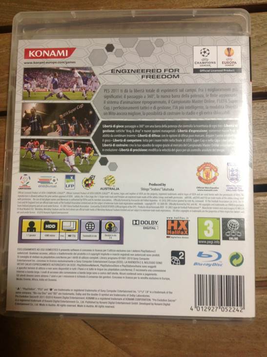 Pro Evolution Soccer 2011 - Sony PlayStation 3 (PS3) (Konami - 4) video game collectible [Barcode 4012927052242] - Main Image 2