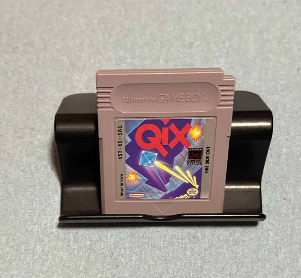 Qix - Nintendo Game Boy video game collectible - Main Image 3