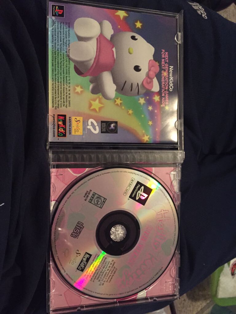 Hello Kitty Cube Frenzy - Sony PlayStation video game collectible - Main Image 2