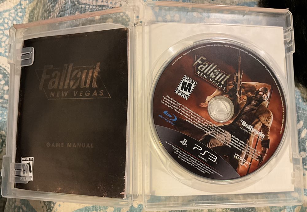Fallout: New Vegas - Sony PlayStation 3 (PS3) (Bethesda Softworks - 1) video game collectible [Barcode 093155129030] - Main Image 4