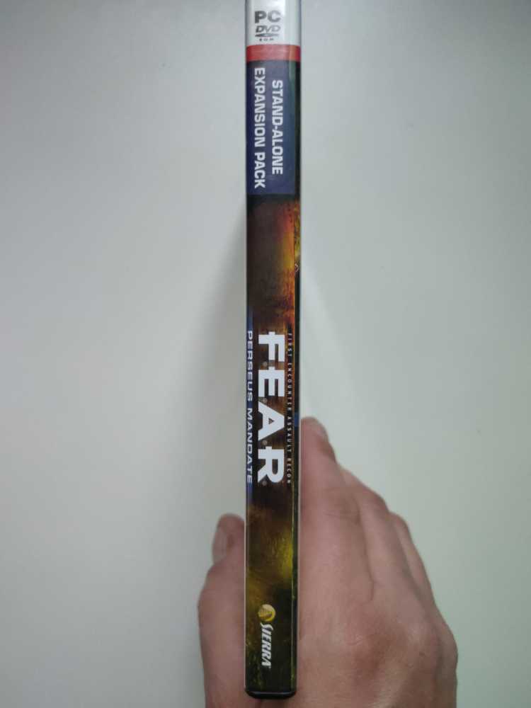 F.E.A.R.: Perseus Mandate - PC (Sierra Entertainment - 1• Multiplayer) video game collectible [Barcode 3348542213685] - Main Image 3