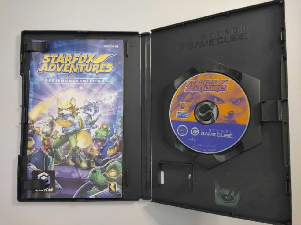 Star Fox Adventures - Nintendo GameCube (Nintendo - 1) video game collectible [Barcode 045496390464] - Main Image 3