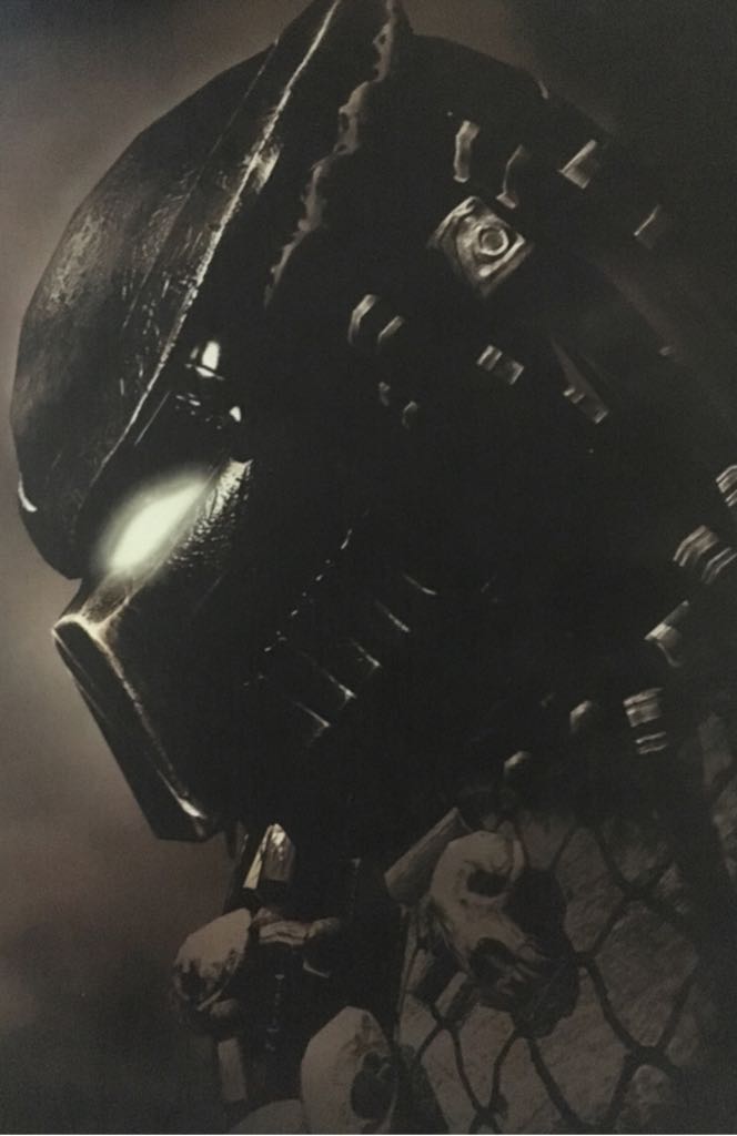 Aliens vs. Predator - Microsoft Xbox 360 video game collectible - Main Image 2