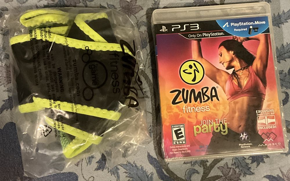 Zumba Fitness - Sony PlayStation 3 (PS3) (Majesco Entertainment, 505 Games - 1-4) video game collectible [Barcode 096427016885] - Main Image 4