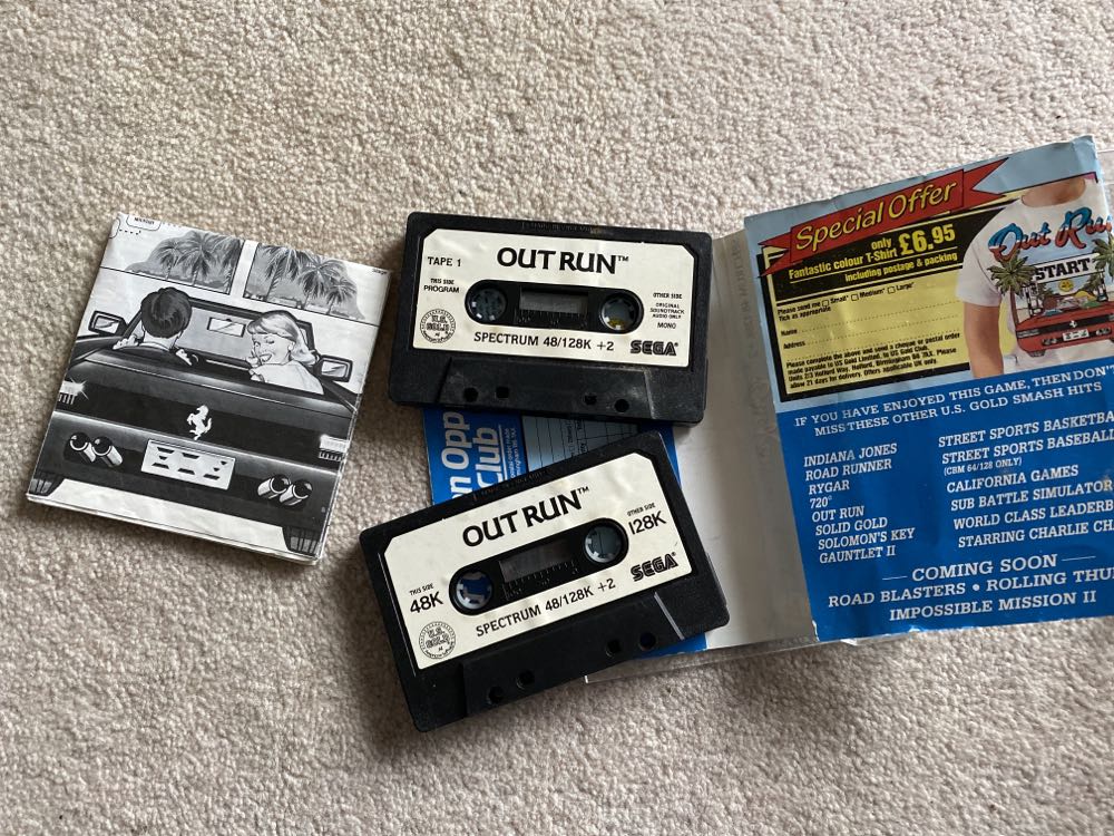 Outrun - Sinclair ZX Spectrum (US Gold - 1) video game collectible [Barcode 5013442536261] - Main Image 3
