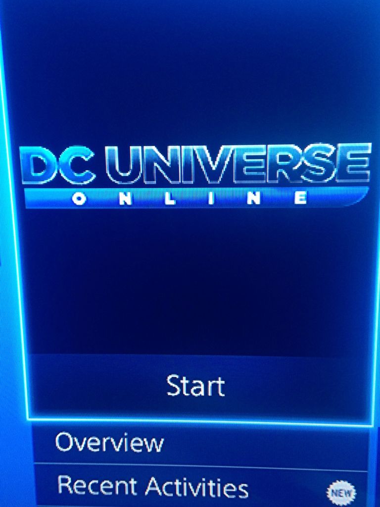 DC Universe Online - Sony PlayStation 4 (PS4) (1) video game collectible - Main Image 1
