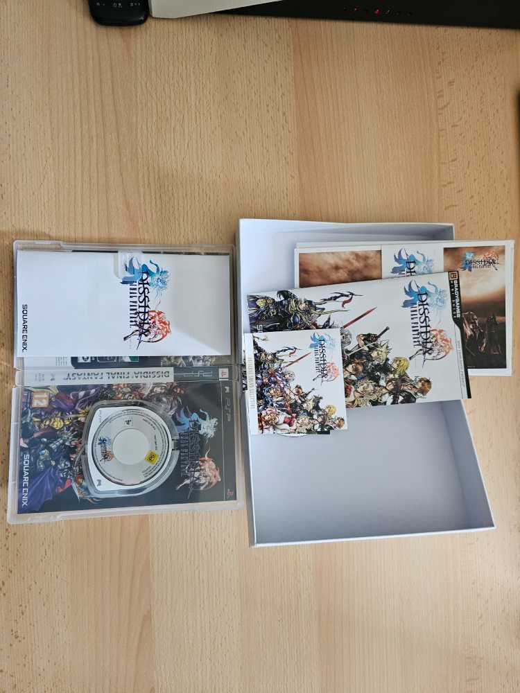 Final Fantasy: Dissidia - Sony PlayStation Portable (PSP) (Square Enix - 1 - 2) video game collectible [Barcode 5060121825819] - Main Image 3