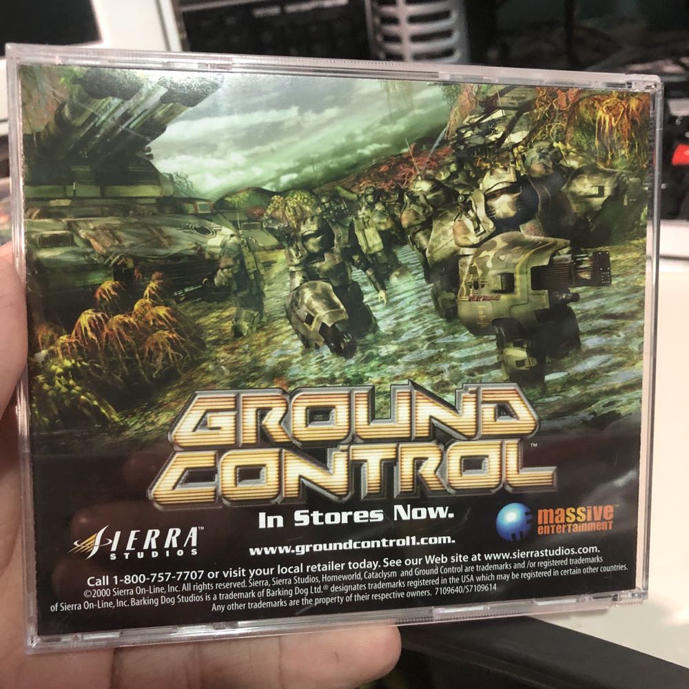 Homeworld: Cataclysm - PC video game collectible [Barcode 5017783558715] - Main Image 2