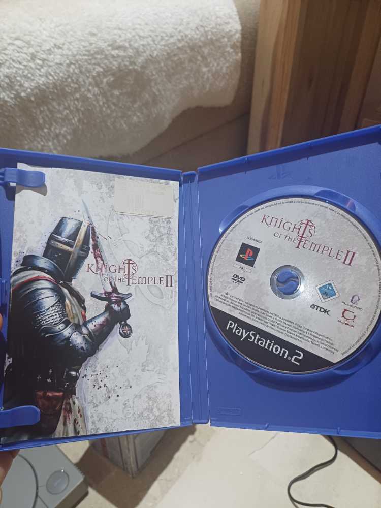 Knights Of The Temple 2 - Sony PlayStation 2 (PS2) (Playlogic - 1) video game collectible [Barcode 8717545400241] - Main Image 3