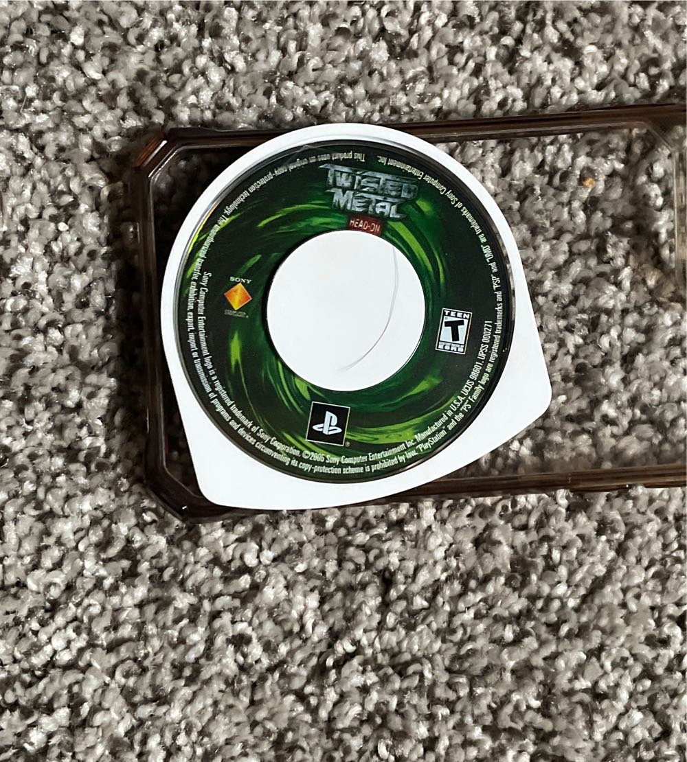 Twisted Metal: Head On - Sony PlayStation Portable (PSP) (Incognito - 1) video game collectible [Barcode 711719179511] - Main Image 3