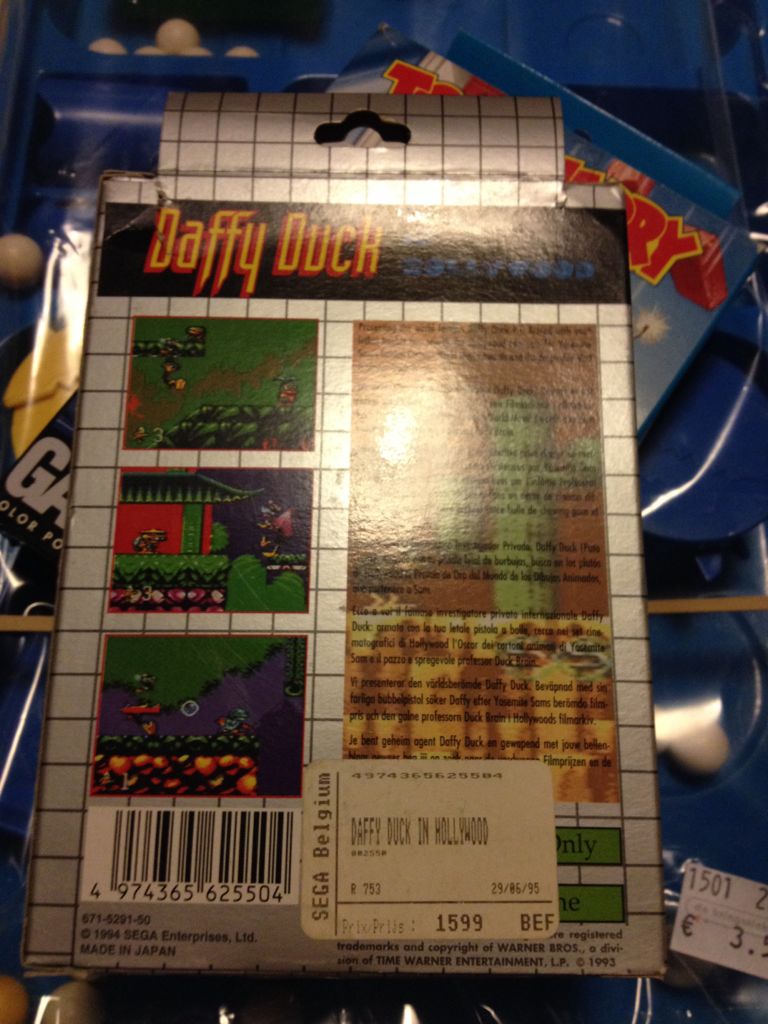 Daffy Duck in Hollywood - Sega Game Gear (Game Gear [Cartridge] - 1) video game collectible [Barcode 4974365625504] - Main Image 2