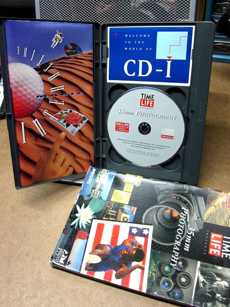 Caesars World of Gambling - Philips CD-I (Philips Interactive Media of America - 1) video game collectible [Barcode 731069002727] - Main Image 2