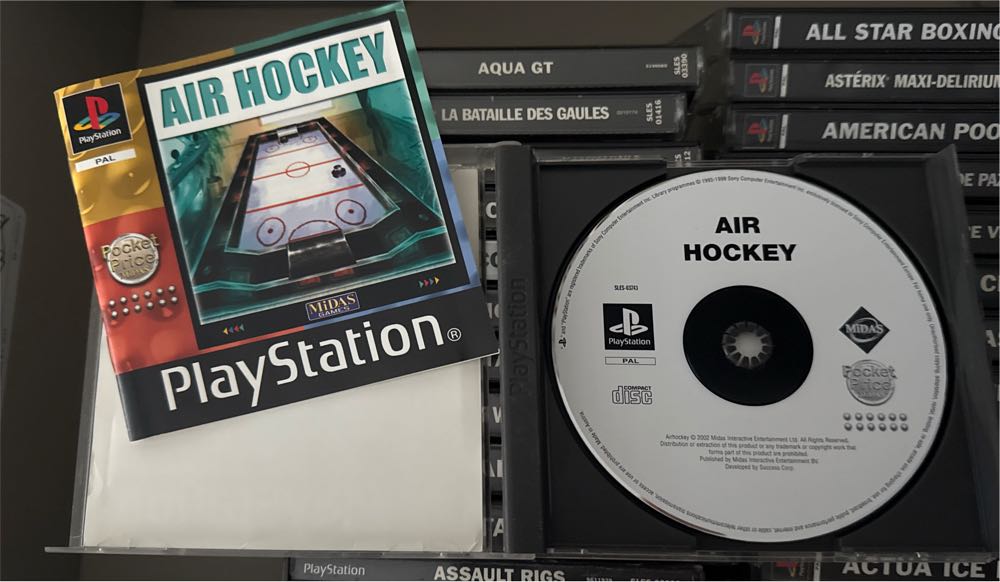 Air Hockey - Sony PlayStation video game collectible [Barcode 8713399012128] - Main Image 2