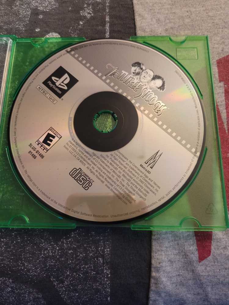 (2003) Three Stooges - Sony PlayStation (Metro3D - 1) video game collectible [Barcode 650001555124] - Main Image 3