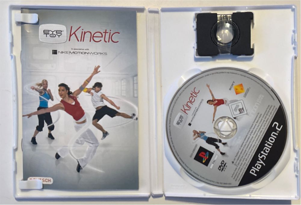 EyeToy : Kinetic - Sony PlayStation 2 (PS2) (1-4) video game collectible [Barcode 711719632153] - Main Image 3