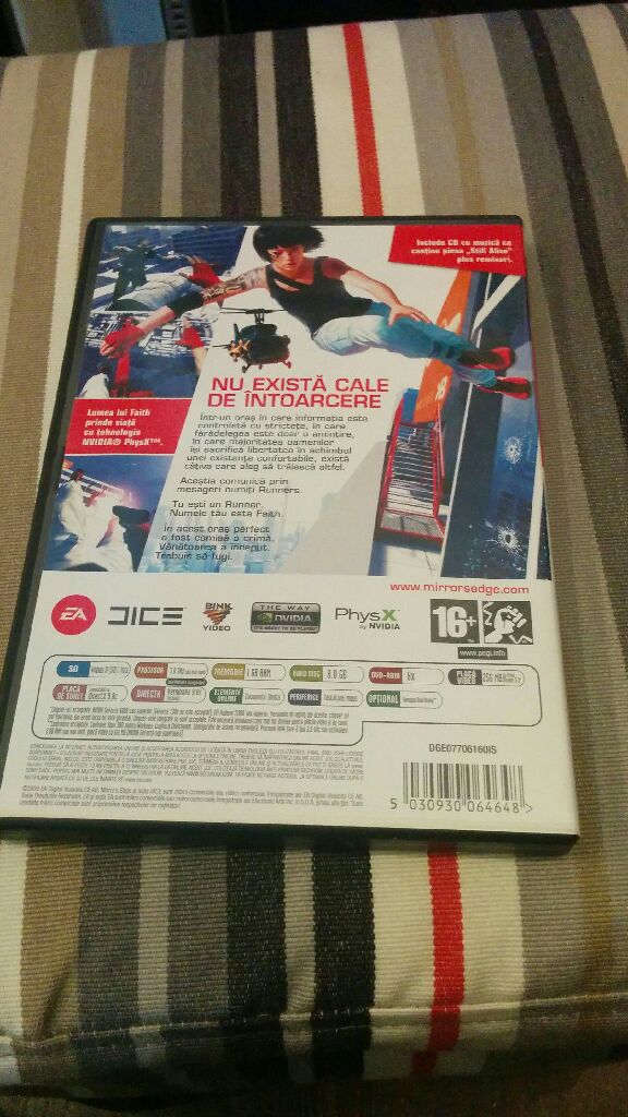 Mirror’s Edge - PC video game collectible [Barcode 5030930064648] - Main Image 2