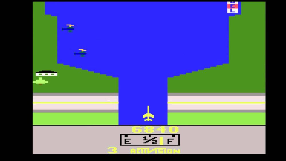 River Raid - Atari 2600 (Activision - 1-2) video game collectible [Barcode 790145159489] - Main Image 4
