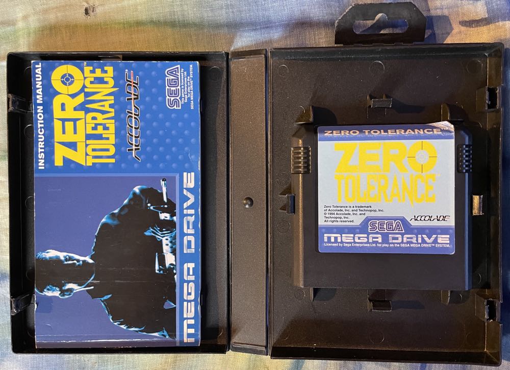 Zero Tolerance - Sega Mega Drive (Boite Et Notice - 1-2) video game collectible [Barcode 5020622066210] - Main Image 3