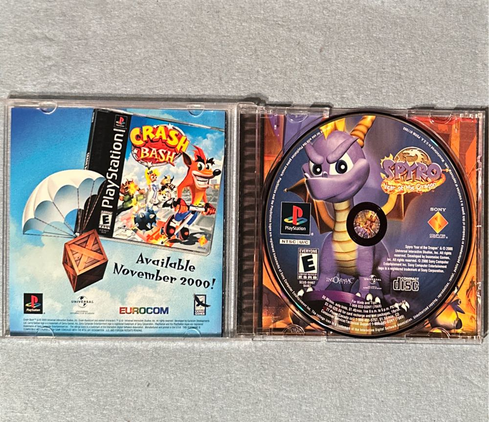 Spyro: Year of the Dragon - Sony PlayStation (Insomniac Games - 1) video game collectible [Barcode 711719446729] - Main Image 4