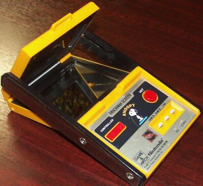 Snoopy Panorama Screen - Nintendo Game and Watch video game collectible - Main Image 2